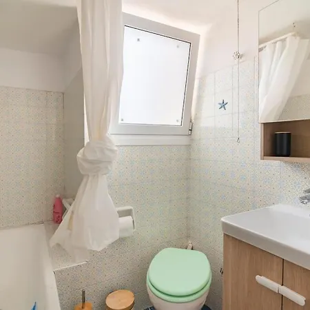 Top Floor At Petrolona With Big Balcony Apartment *