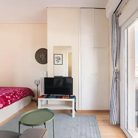 Apartment Top Floor At Petrolona With Big Balcony